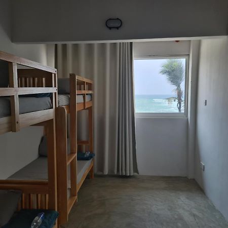 Dip N Doze Hostel Ahangama Buitenkant foto