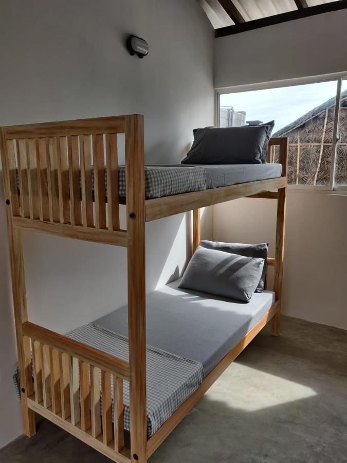 Dip N Doze Hostel Ahangama Buitenkant foto